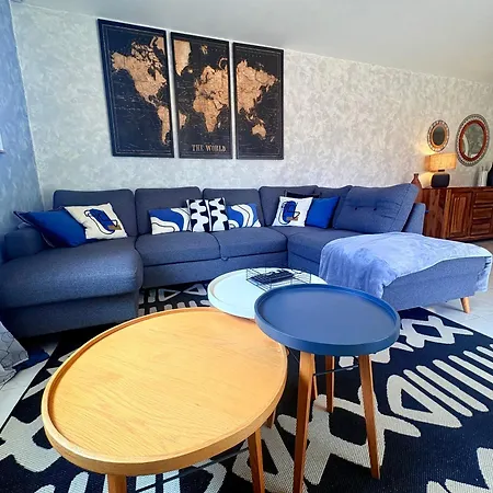 Villa Familiale Avec Piscine Privée Pour 10 Pers *