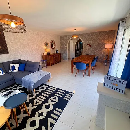 Familiale Avec Piscine Privee Pour 10 Pers * Sabran