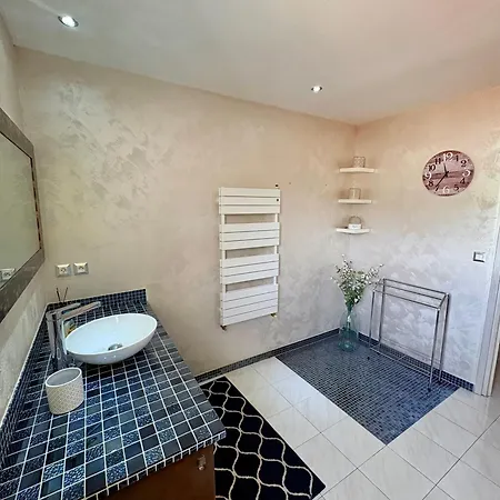 Familiale Avec Piscine Privée Pour 10 Pers Villa