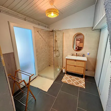 Familiale Avec Piscine Privee Pour 10 Pers