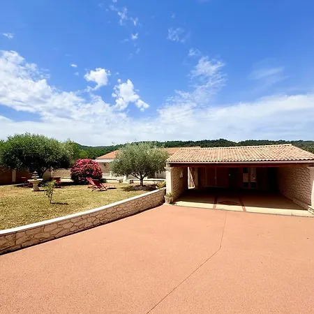 Villa Familiale Avec Piscine Privée Pour 10 Pers
