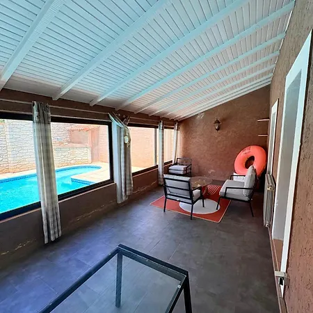 Familiale Avec Piscine Privee Pour 10 Pers