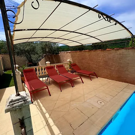 Familiale Avec Piscine Privée Pour 10 Pers Villa *